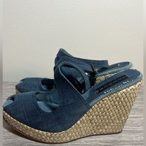 Steve Madden Y2K Blue Denim Raffia Straw Wedge Sandals 10
